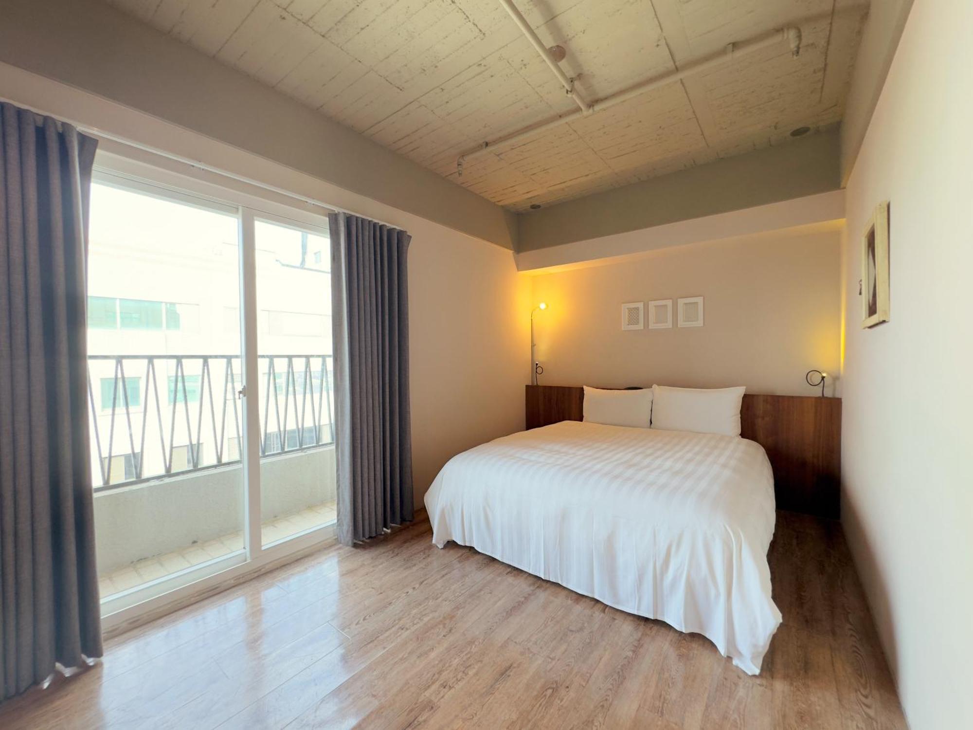 Roaders Hotel Tainan Chengda Экстерьер фото