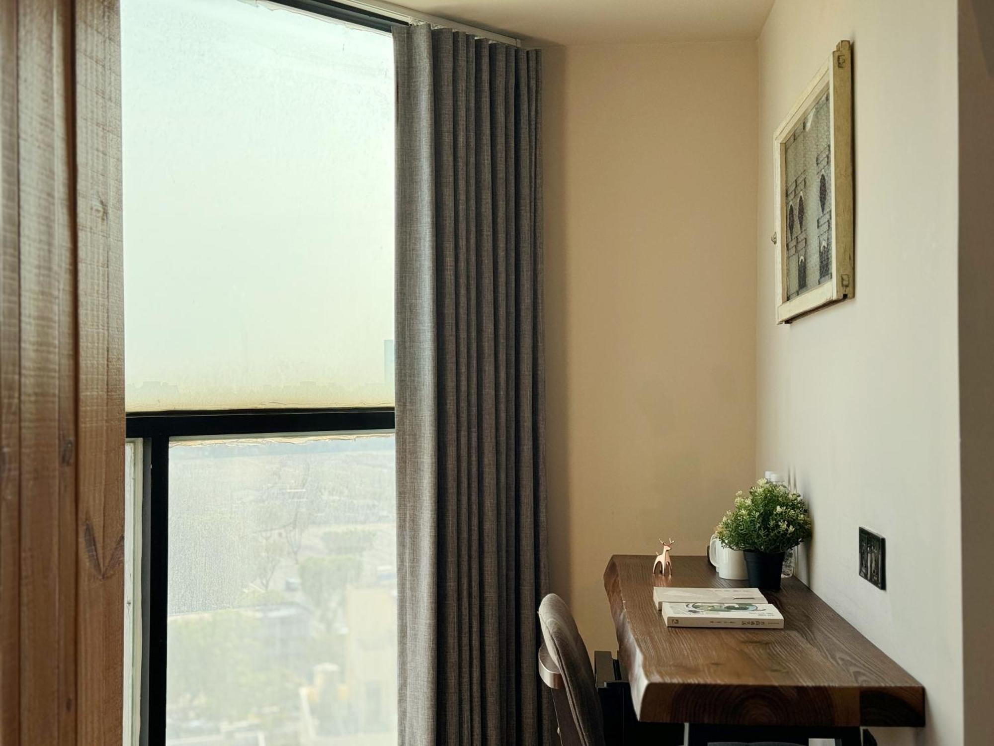 Roaders Hotel Tainan Chengda Экстерьер фото
