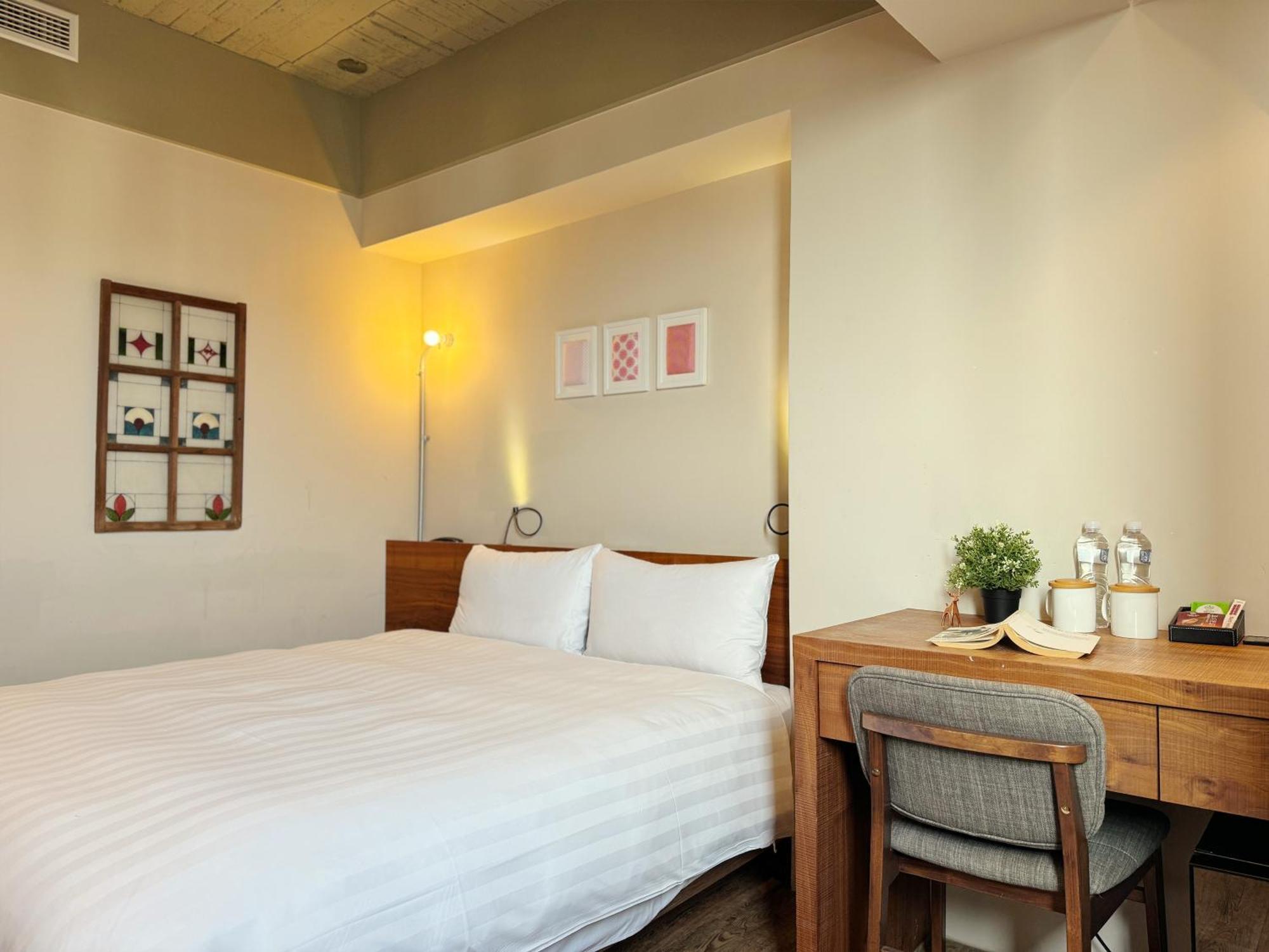 Roaders Hotel Tainan Chengda Экстерьер фото